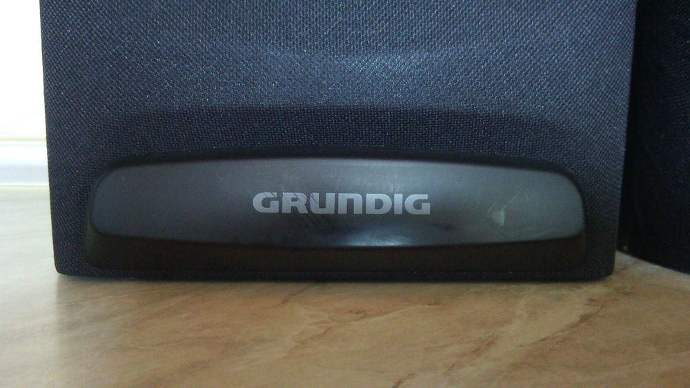 Тонколони GRUNDIG