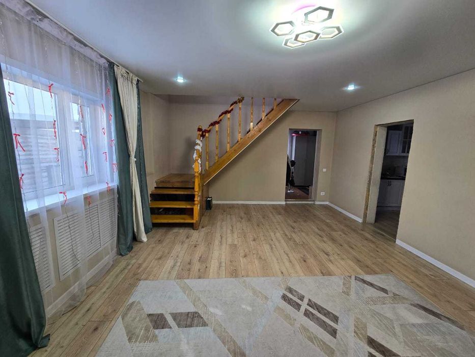 В продаже дом 7 комнат, Бесколь