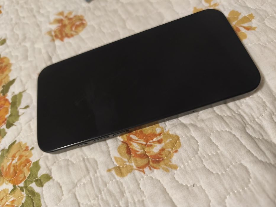 iPhone 16 plus black