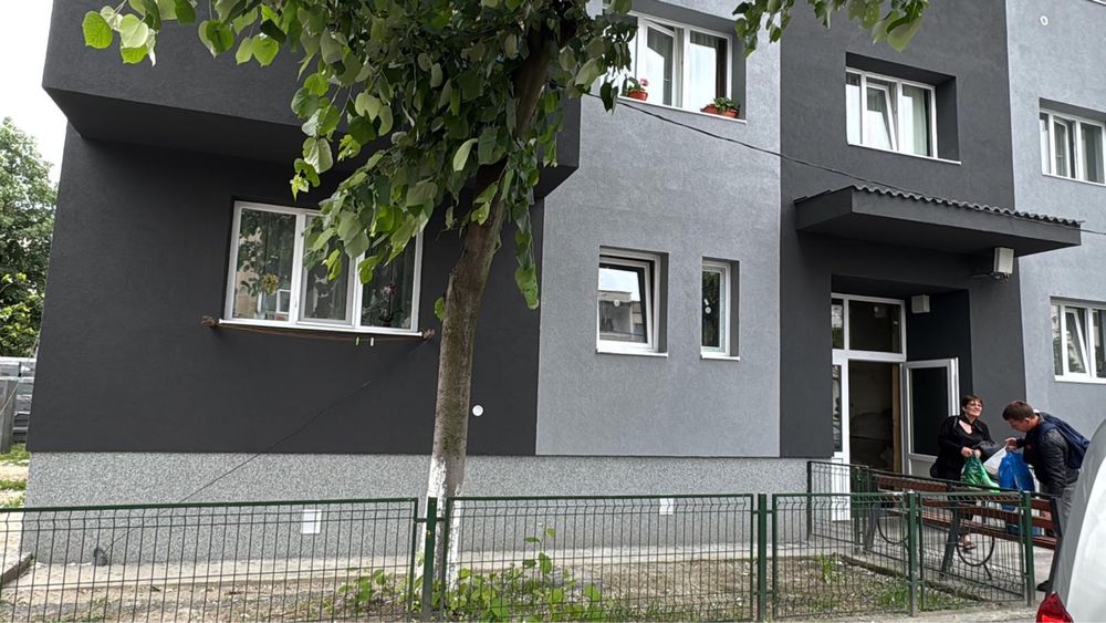 Vand apartament !