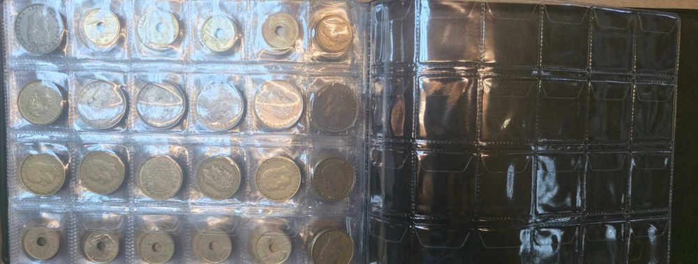 монети 2 Държави 210 бр