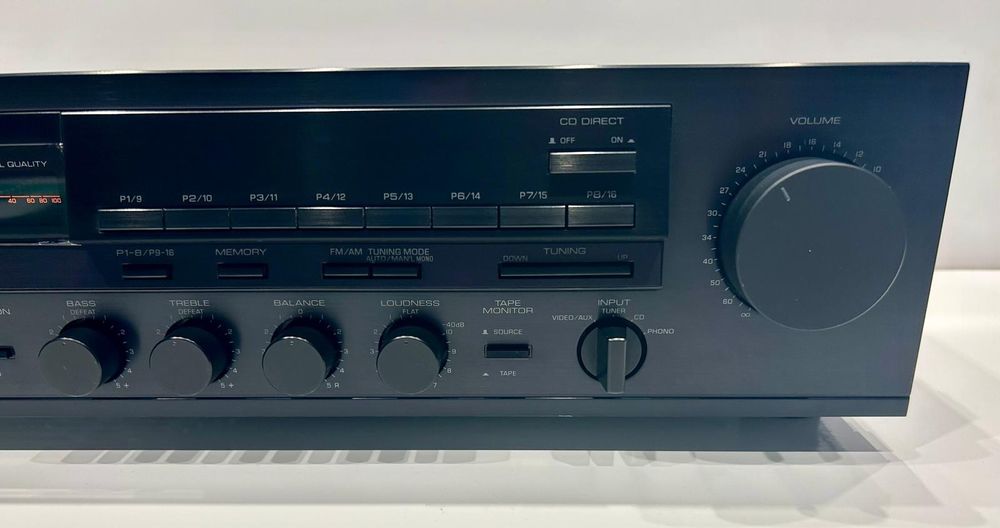 Vand amplificator Yamaha RX 330
Specificații