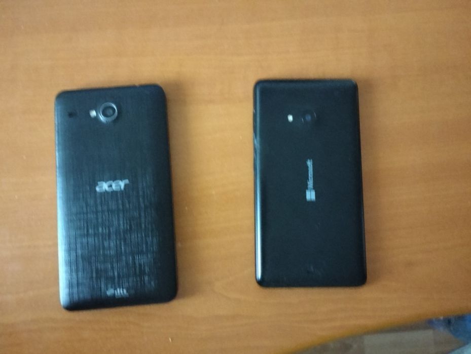 Vând 2 telefoane vechi Acer + Microsoft