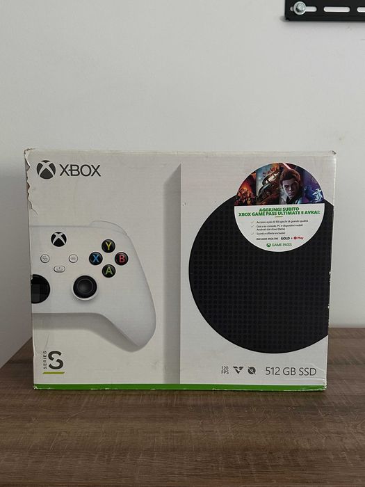 Xbox Series S 512GB + controller original + pachet complet