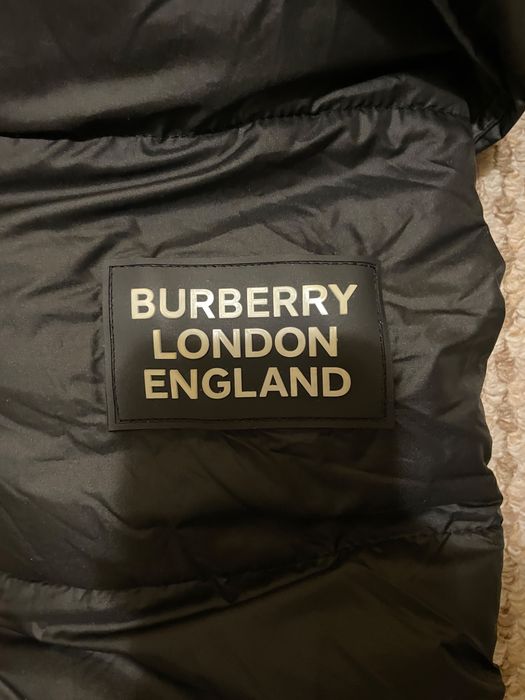 Geaca burberry noua cu eticheta