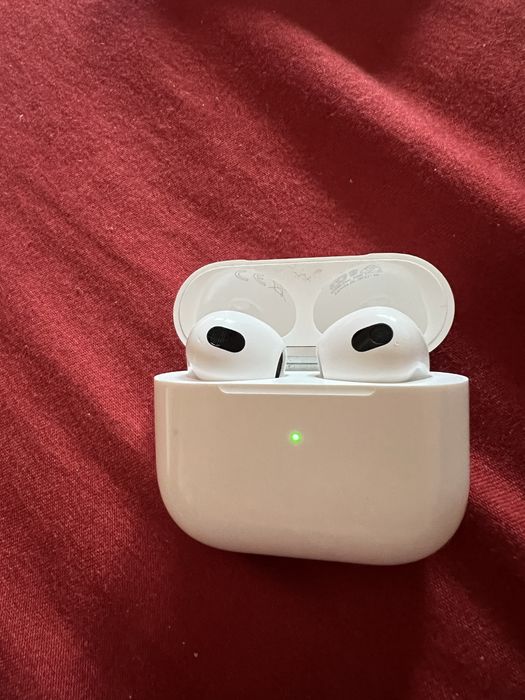 Airpods generatia 3
