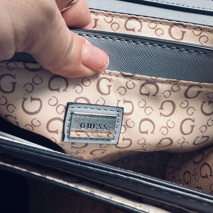 Geanta Guess bleo-gri noua