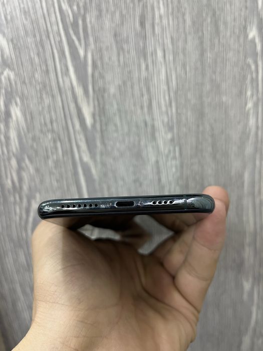IPhone 11 Pro Max 256GB     .