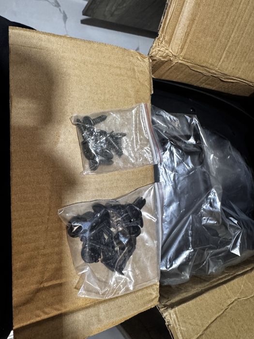 Брызговик на Kia Carnival