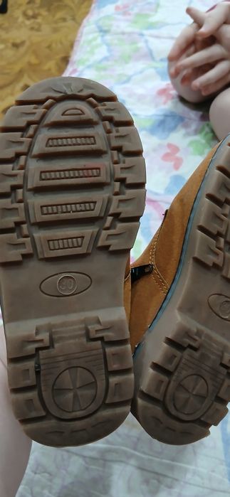 Обувь на мальчика 28-30р.