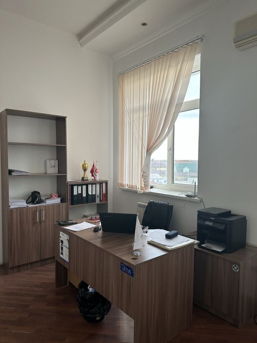 Офисной мебель.