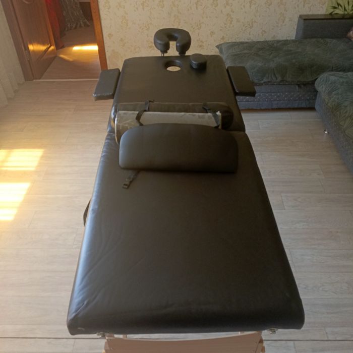 Массажная кушетка