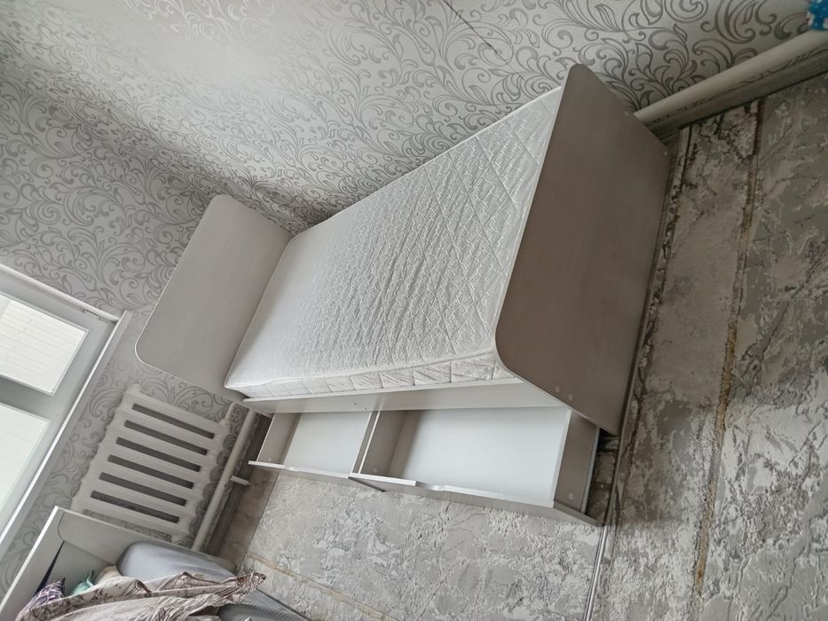 Продам  кровать.