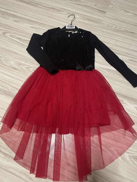 Приказна детска рокля