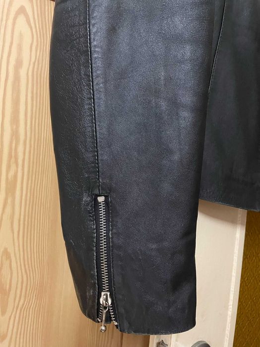 класическо черно кожено яке