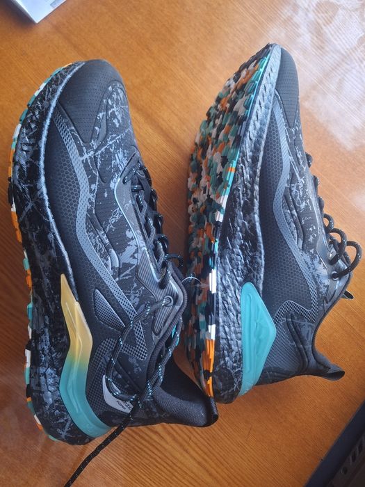 Мужские оригинальные,новые кроссовки Xtep. Водонепроницаемые.