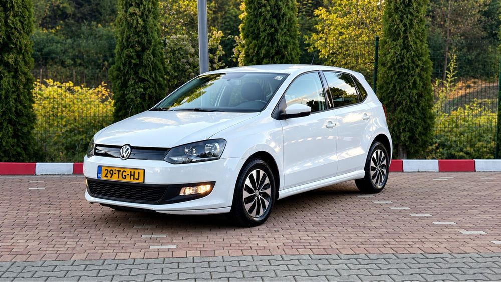 Volkswagen Polo 1.4 TDI // AC // Geamuri electrice // Jante aliaj // ABS // ESP // Radio CD // Închidere centralizată