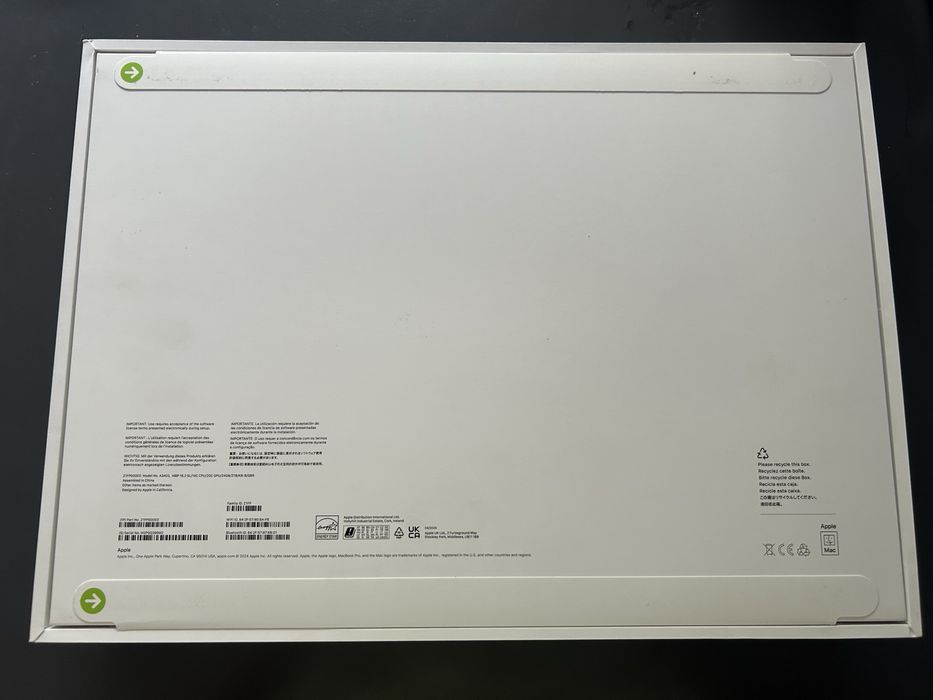 Продавам Apple MacBook Pro (16-inch, 2024) 2TB-НОВ