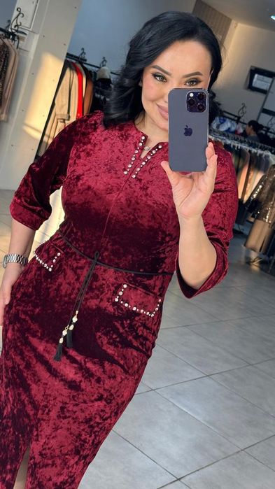 Продам платье 8000