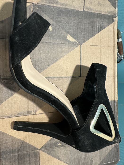 женский Туфли б/у 39 размер