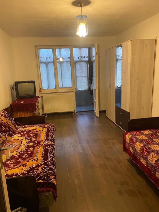 Apartament 2 cam et.1 decomandat cu garaj