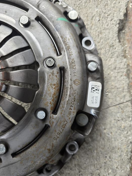 Ambreiaj Dacia Logan  1.0 TCE Turbo 6 trepte volanta placa disc Rulme