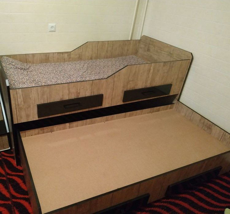 Крават сотилади 2 тали