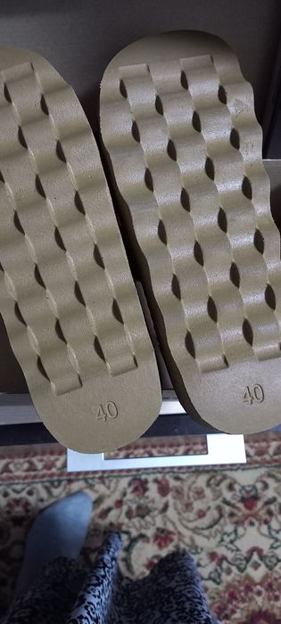 Продам женскую обувь