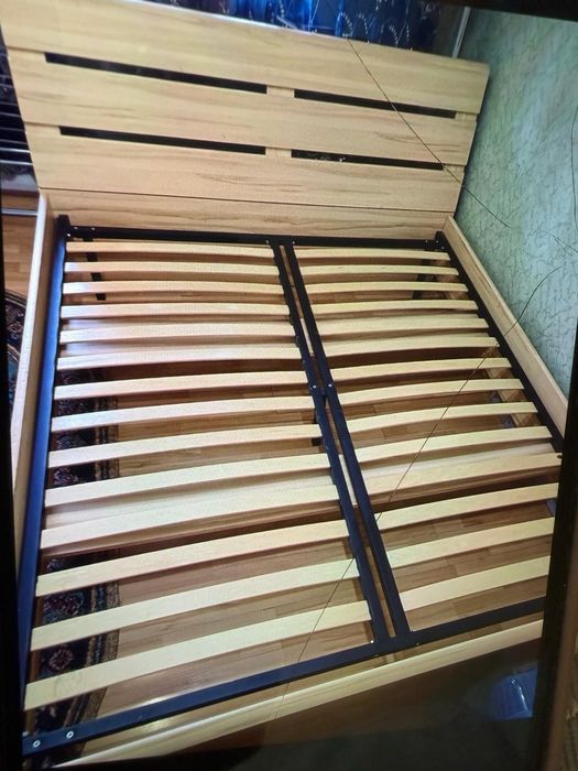 Кровать двухместная