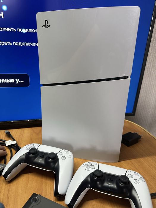 Ps5 slim + 27 игр+2 геймпада + HDD500gb