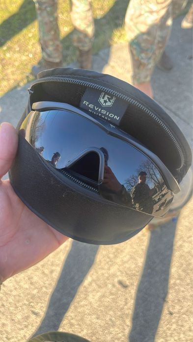 Ochelari tactici Revision