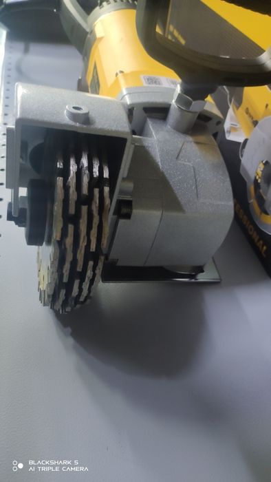 Штроборез. Бороздодел. Штрабарез.