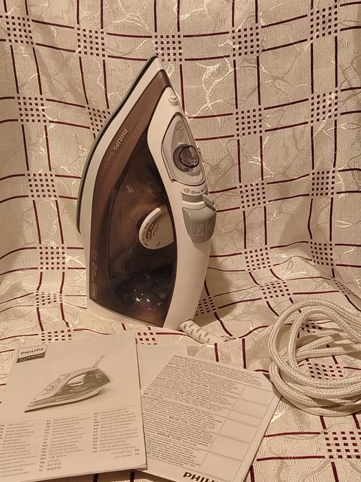 Продам утюг Philips новый