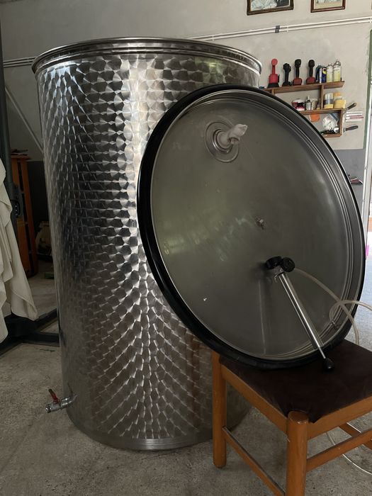 Butoi inox 1000L cu capac flotant – stare impecabilă