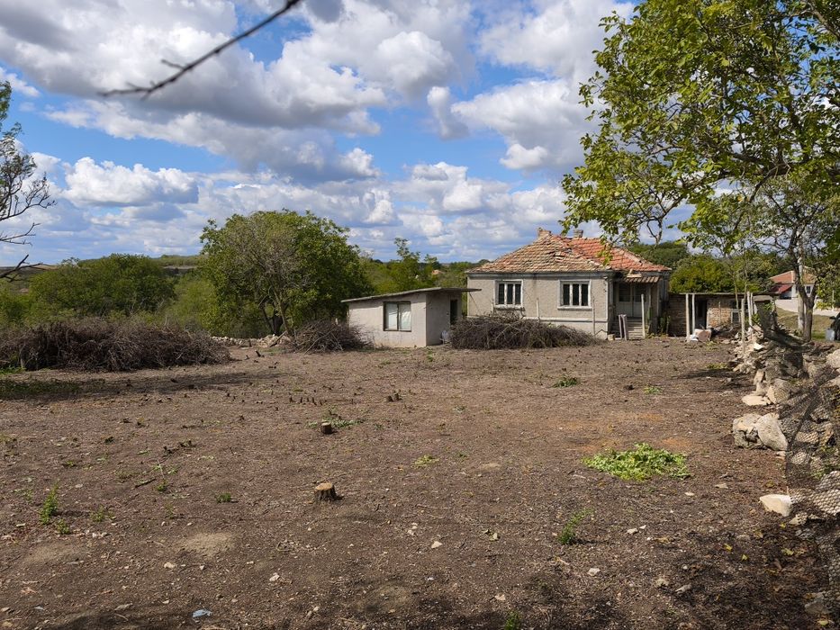 Продава се Парцел в с. Момчилово, Област Варна - 2440 кв.м за 9 €/кв.м - Снимка #1