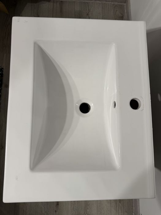 Шкаф за баня с мивка