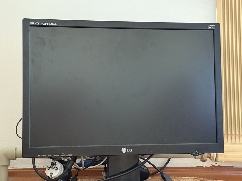Монитор LG продам