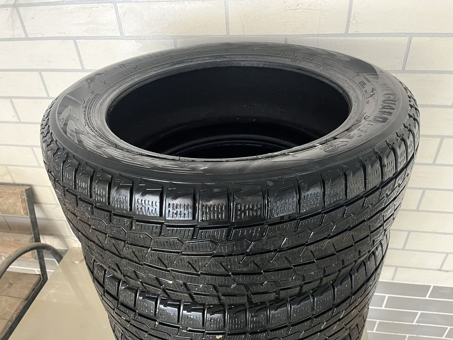 Шины зимние 235/55/r19