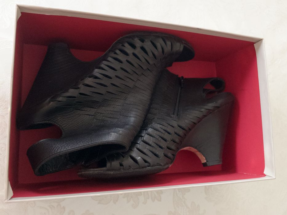 Туфли, женская обувь