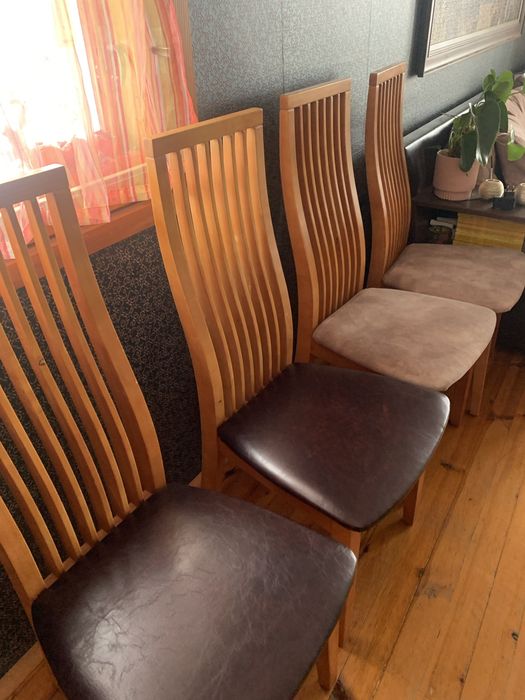 Трапезни столове