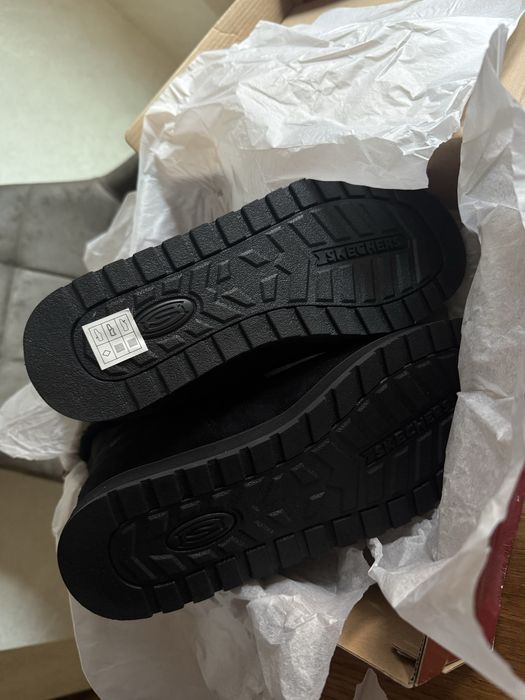 Чисто нови Ботуши на Sketchers