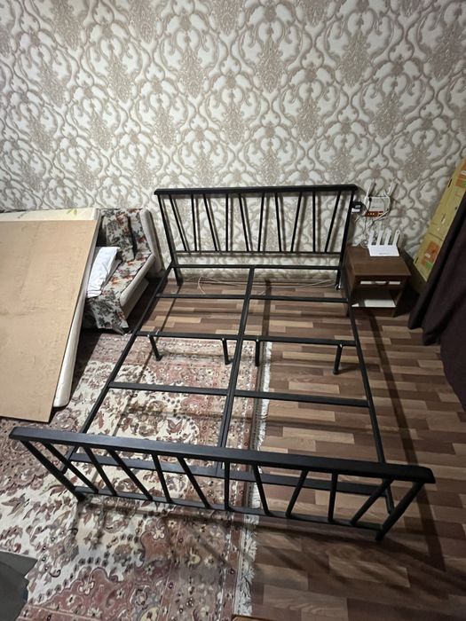 Продам 2х спальную  кровать