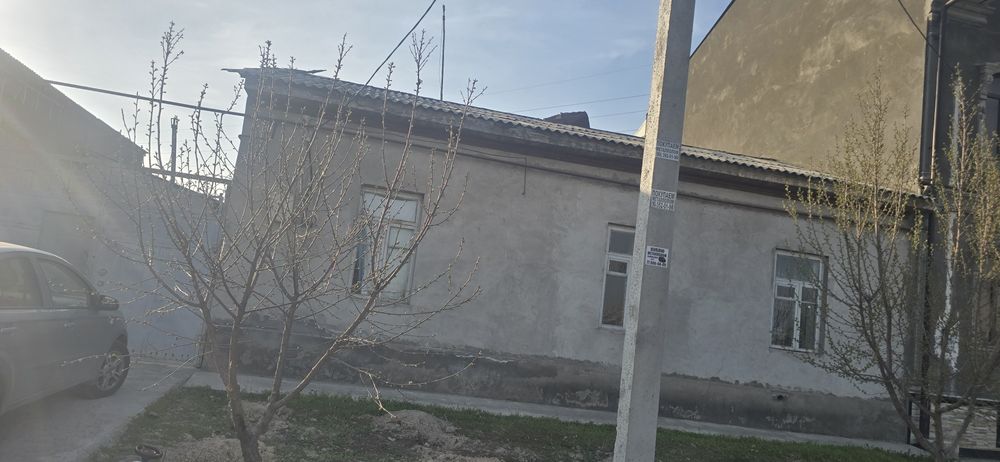 Nazarbek Nayman mahalla 48 uy sotiladi