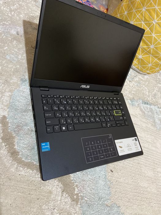 Asus стильный новом