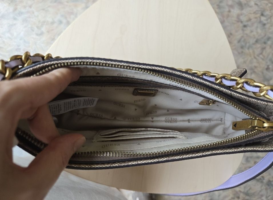 Сумка кроссбоди Guess