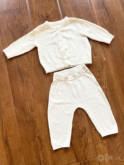 Костюмчик для малыша 4-6 м H&M
