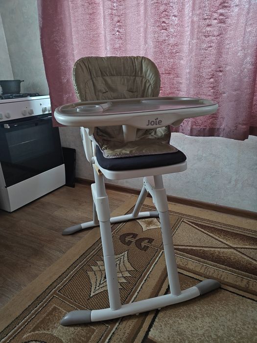 Стульчик для кормления Joie Mimzy 360