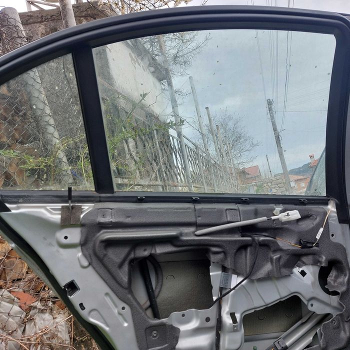 Вратa за bmw e46 седан