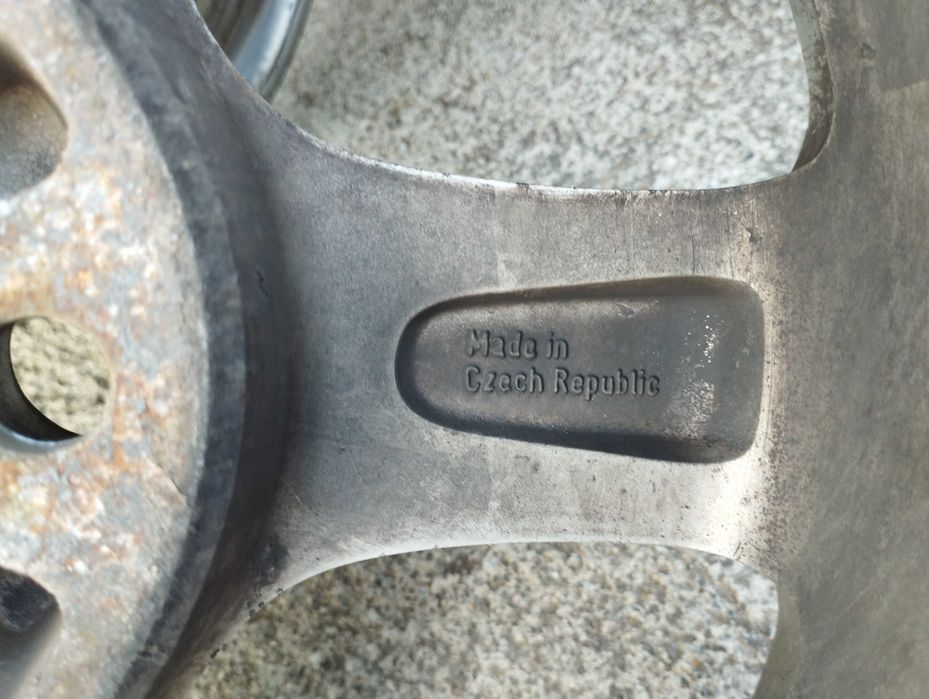 Продавам джанти 15 цола