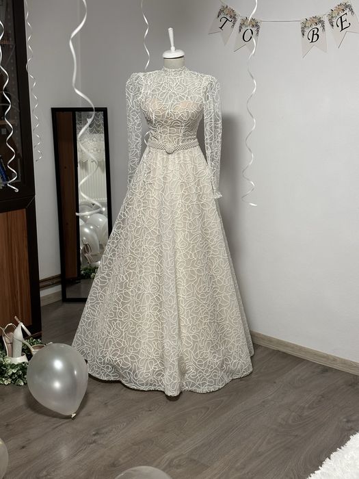 Vand rochie mireasa